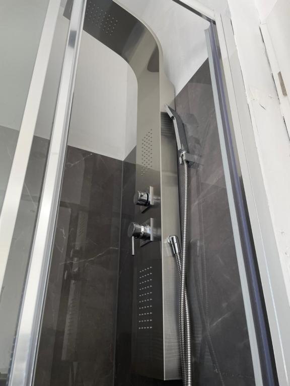 R41 - Tivoli Groundfloor Apartment Любляна Екстер'єр фото