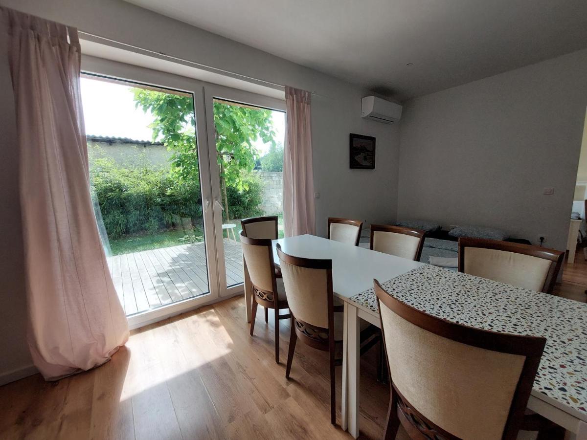 R41 - Tivoli Groundfloor Apartment Любляна Екстер'єр фото